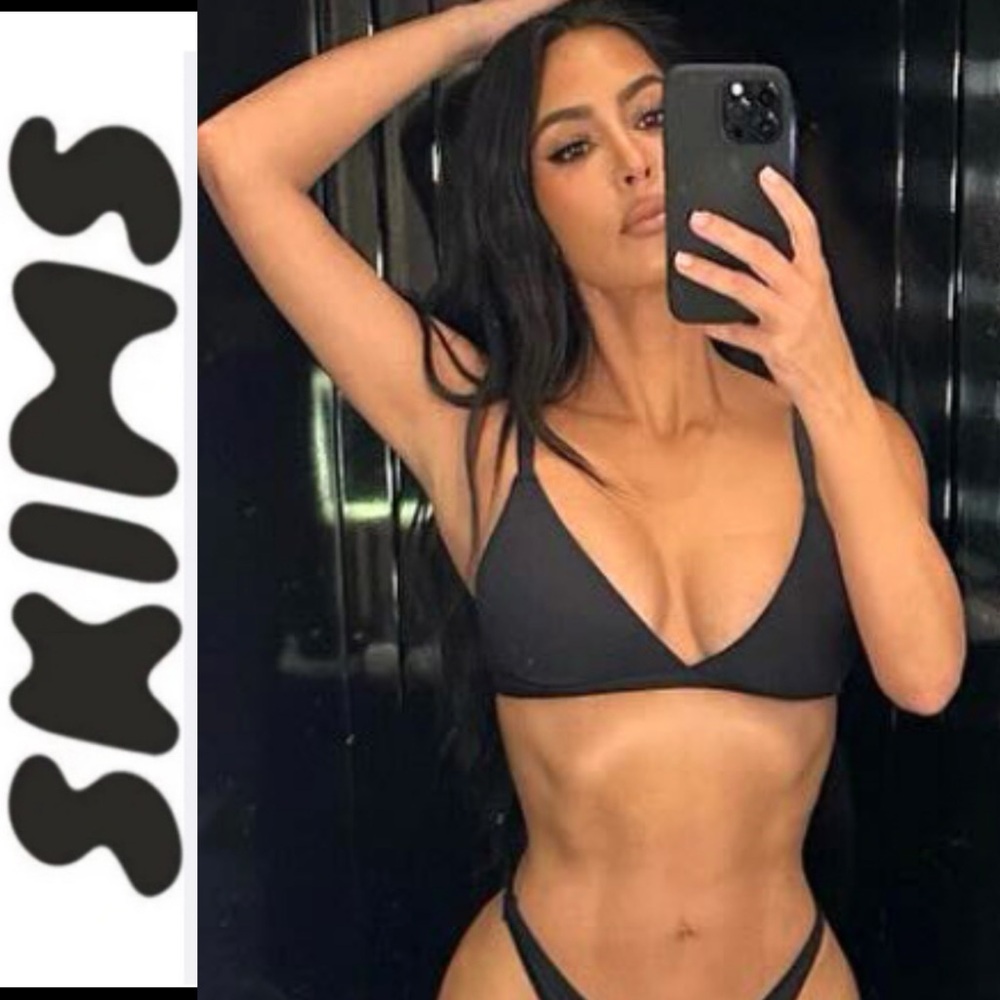 SKIMS 🖤FITS EVERYBODY TRIANGLE BRALETTE | medium | NWT | onyx
